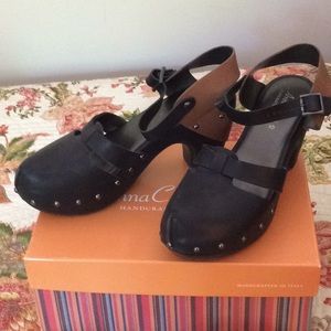Anna Capri shoe sz 10 platform chunky heel black tan leather studs ankle strap